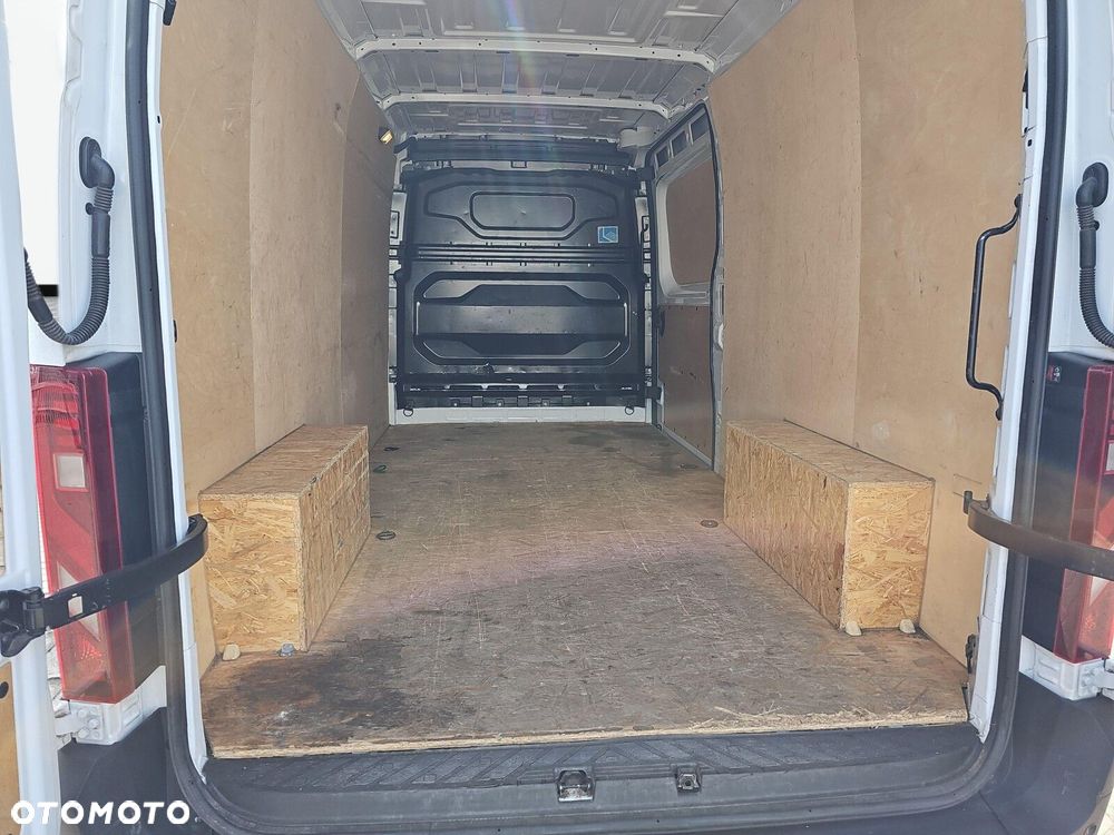 Renault Master - 22