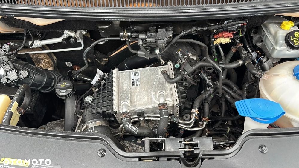 Volkswagen Transporter - 28