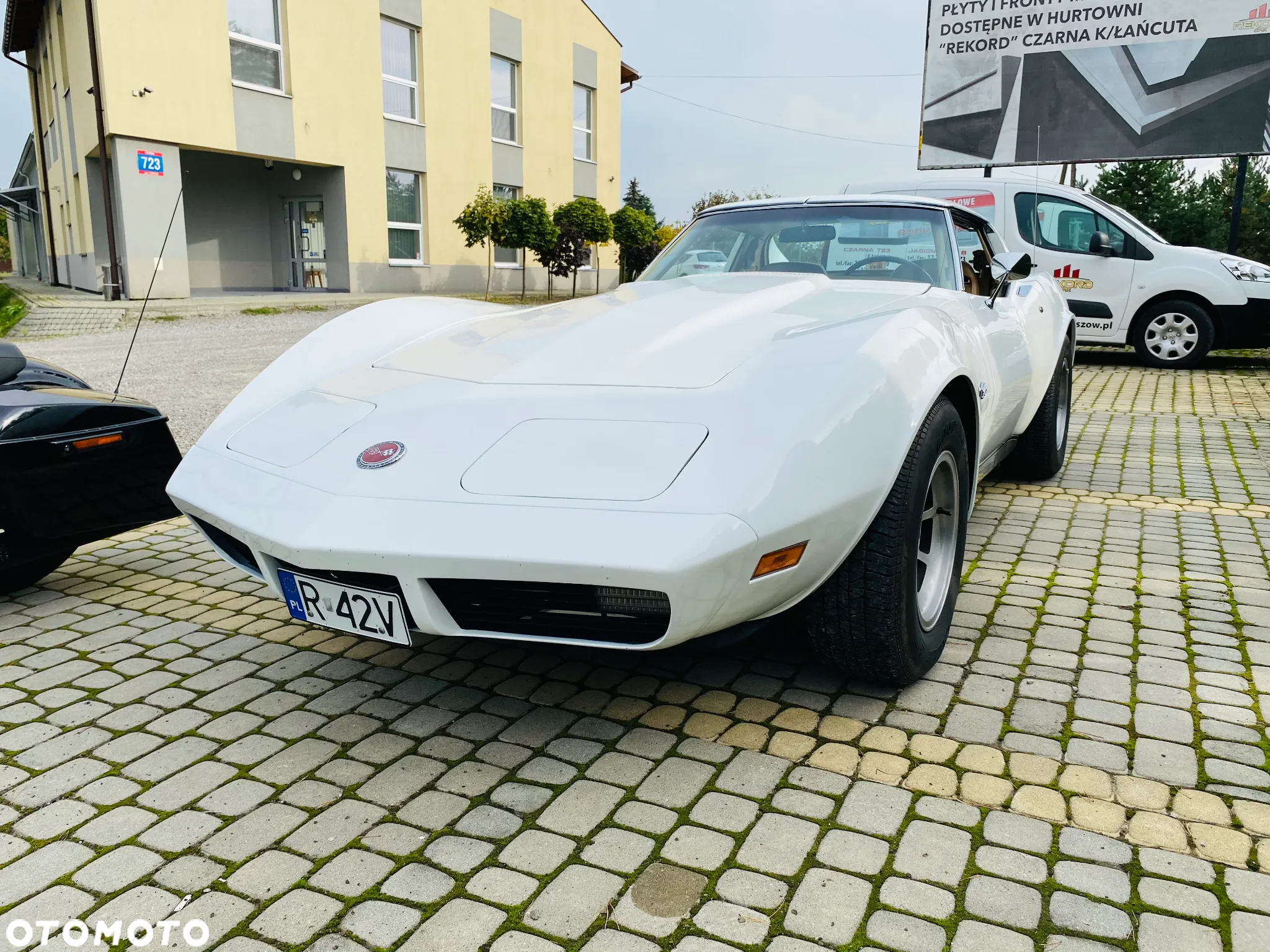 Chevrolet Corvette - 13