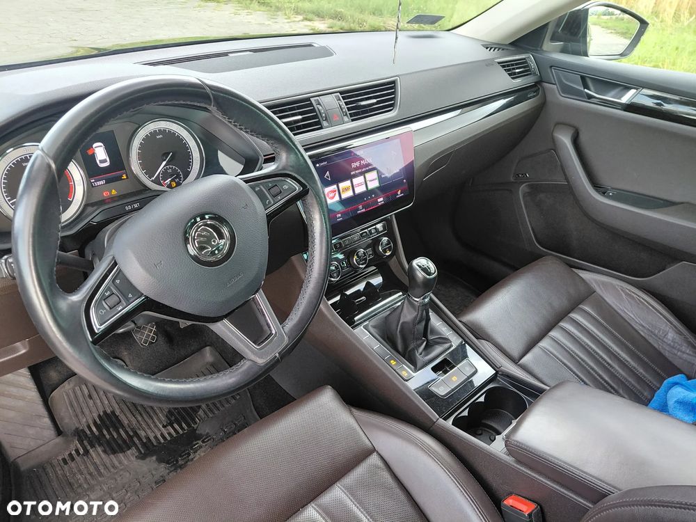 Skoda Superb 1.8 TSI L&K - 10