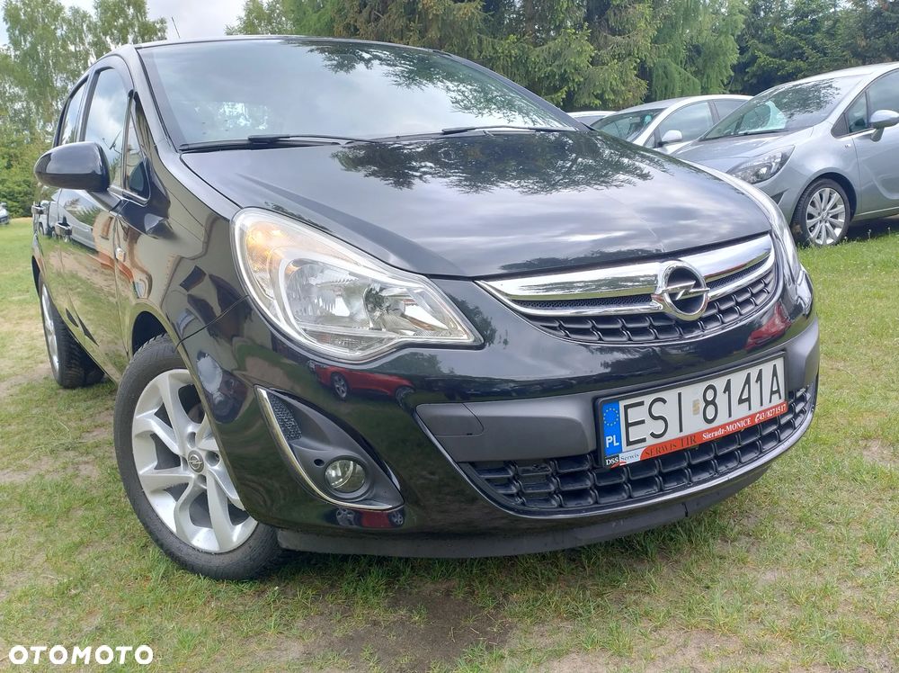 Opel Corsa 1.4 16V Cosmo - 4
