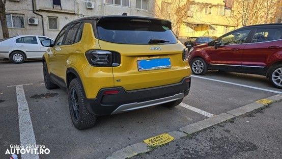 Jeep Avenger 54 kWh BEV 156 CP Summit - 4