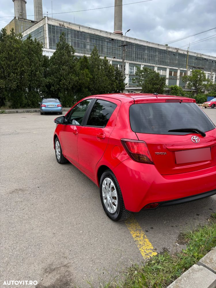 Toyota Yaris 1.3 VVT-i Luna - 6