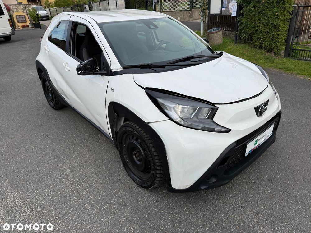 Toyota Aygo X 1.0 VVT-i Comfort CVT - 2