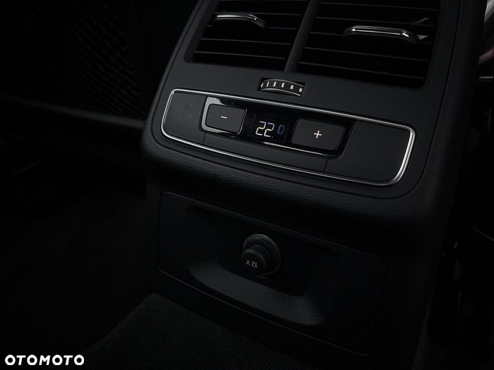 Audi A4 Limousine - 31