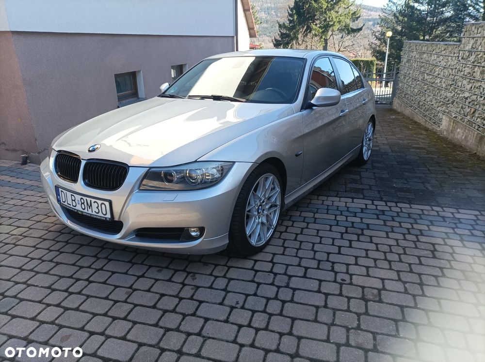 BMW Seria 3 320d DPF Efficient Dynamics Edition - 6