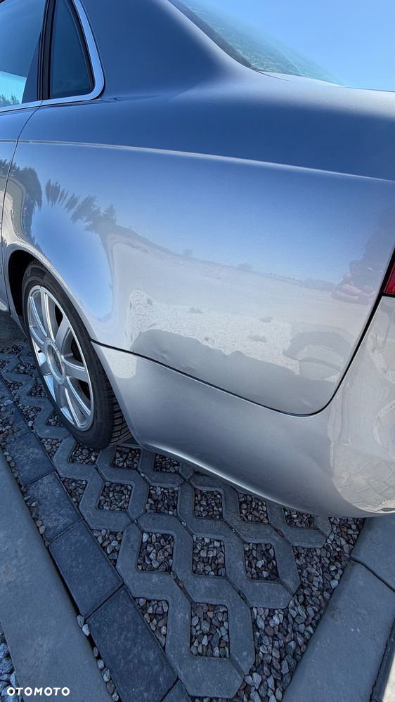 Audi A4 Limousine - 16