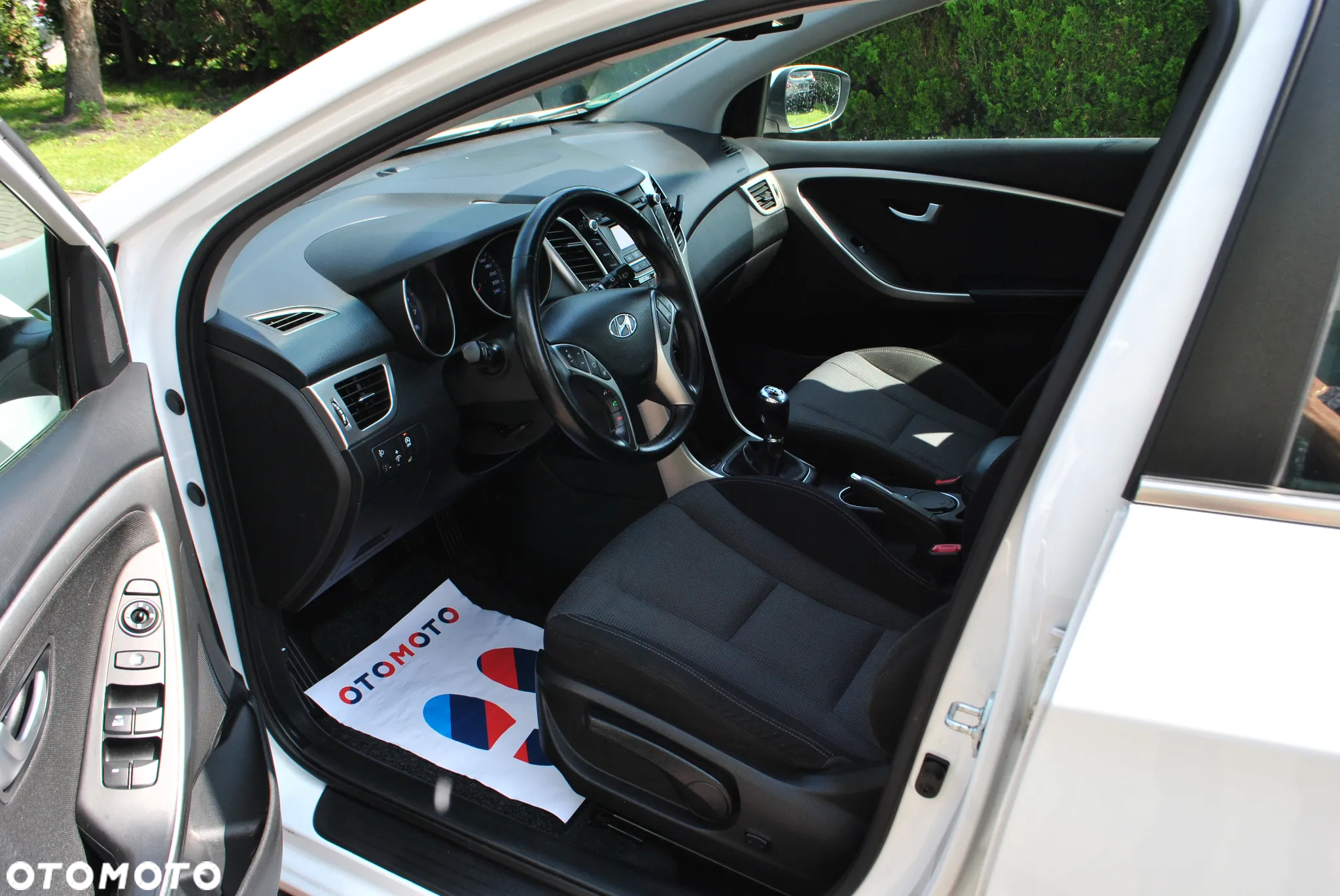Hyundai i30 blue Kombi 1.6 GDi Style - 13