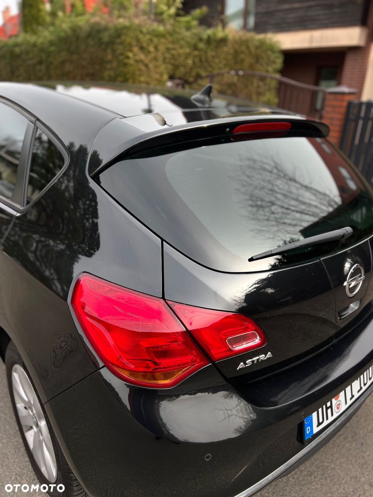 Opel Astra 1.4 T Enjoy EU6 - 12