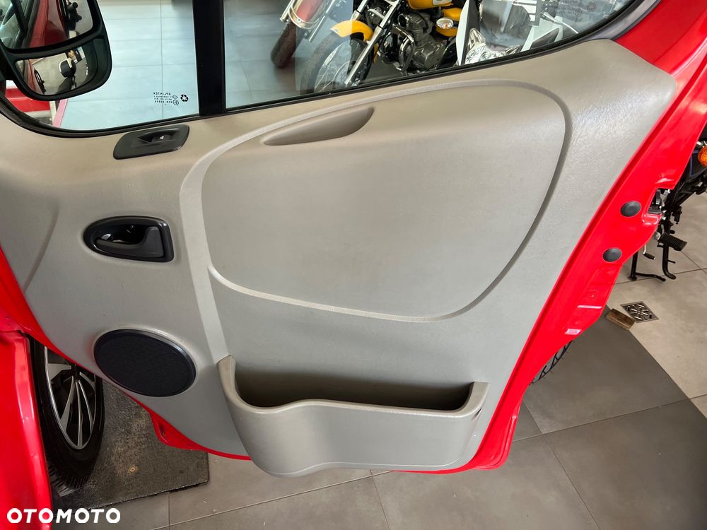 Renault Trafic - 30