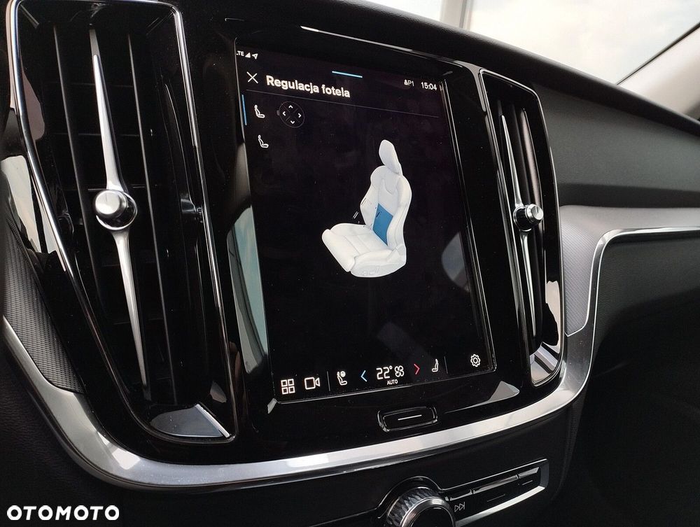 Volvo V60 Cross Country - 25