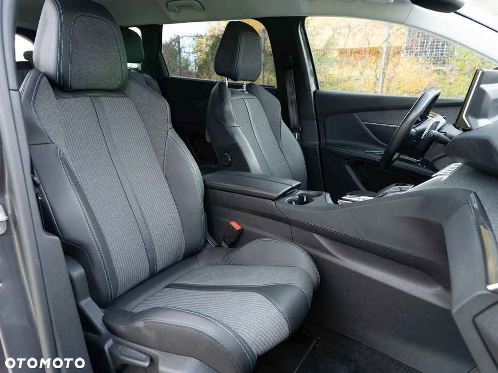 Peugeot 5008 2.0 BlueHDi Allure Pack S&S EAT8 - 23