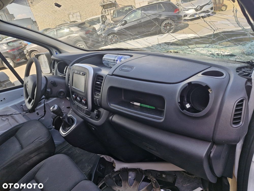 Renault TRAFIC - 13