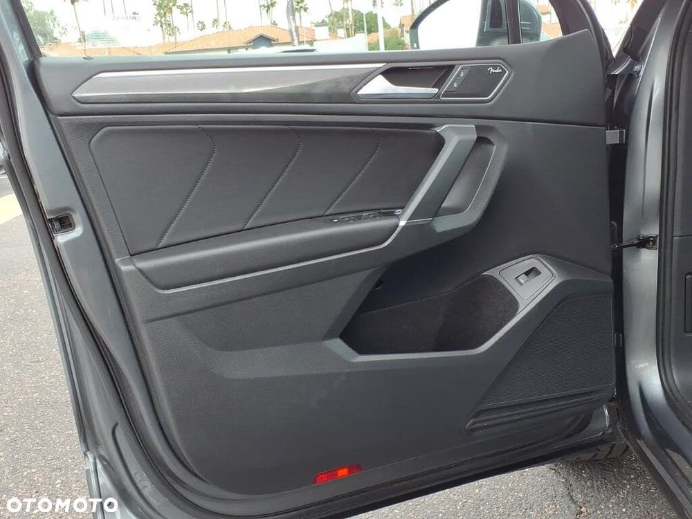 Volkswagen Tiguan 2,0 TSI OPF 4Motion DSG R-Line - 24