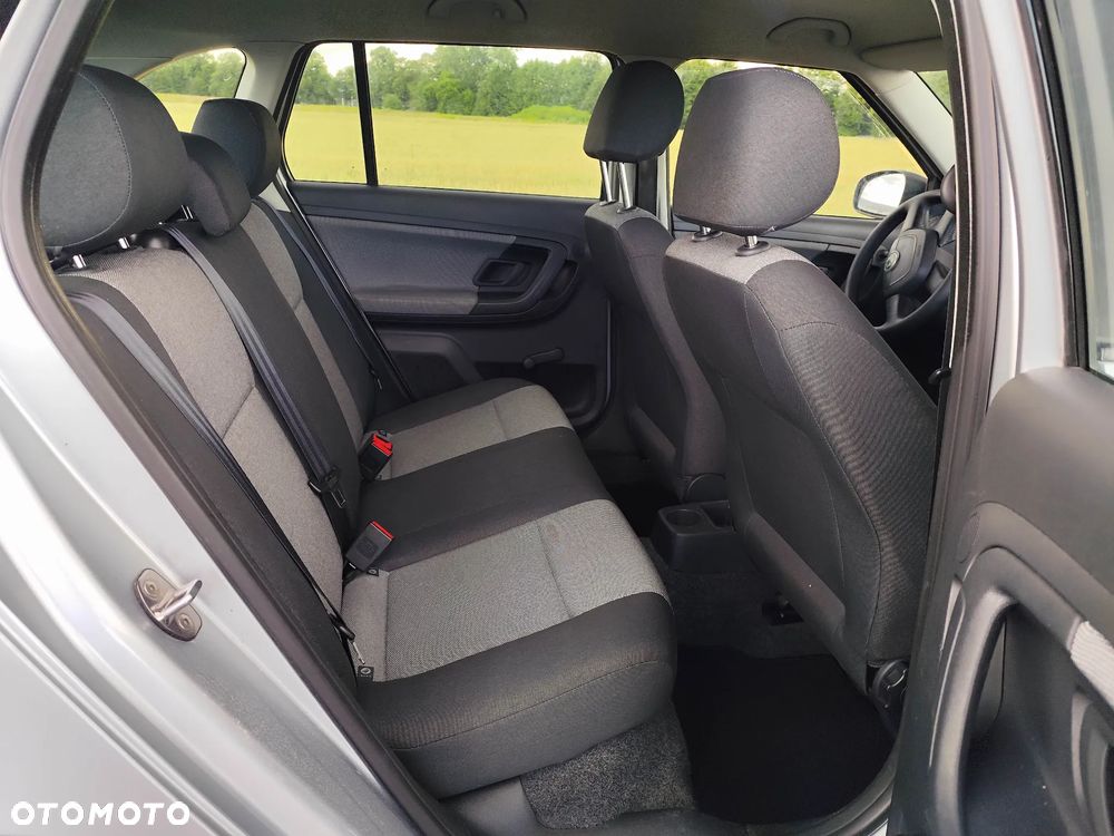 Skoda Fabia 1.4 16V Ambiente - 7
