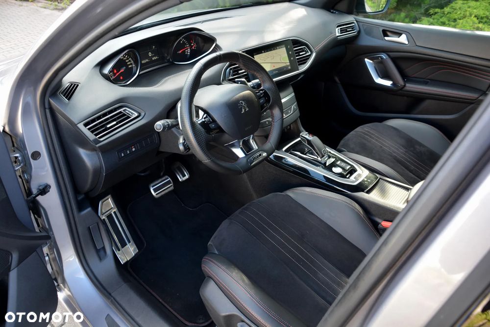 Peugeot 308 BlueHDi FAP 180 EAT8 Stop & Start GT - 9