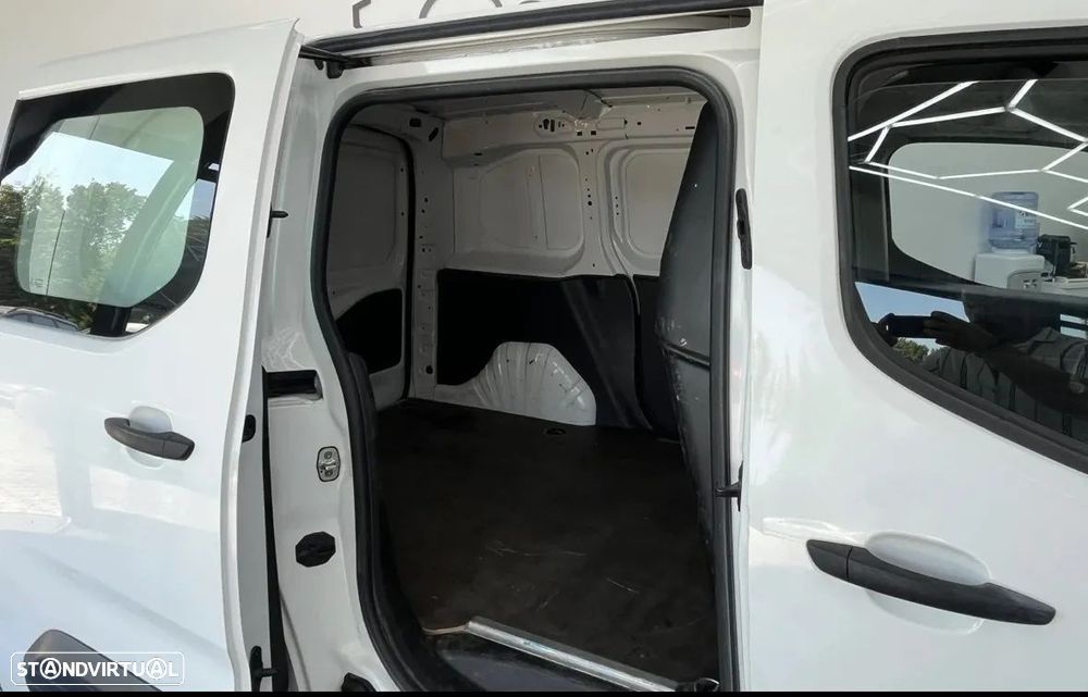 Peugeot Partner 1.6 Bluehdi 75Cv *GPS - 12