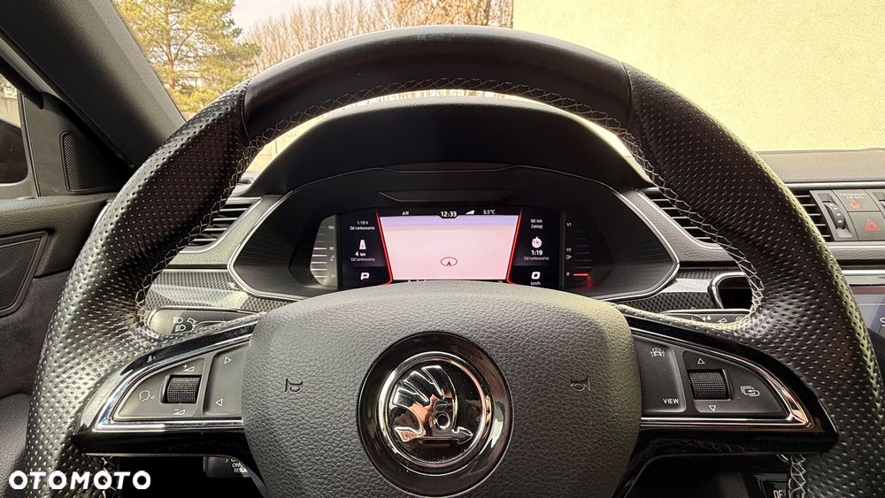 Skoda Superb 2.0 TDI DSG Sportline - 38