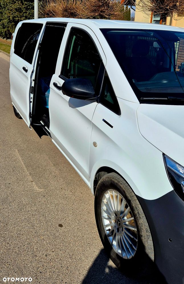 Mercedes-Benz E-VITO - 8