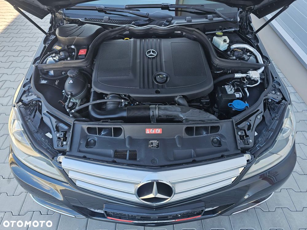 Mercedes-Benz Klasa C 180 CDI 7G-TRONIC Avantgarde Edition - 37
