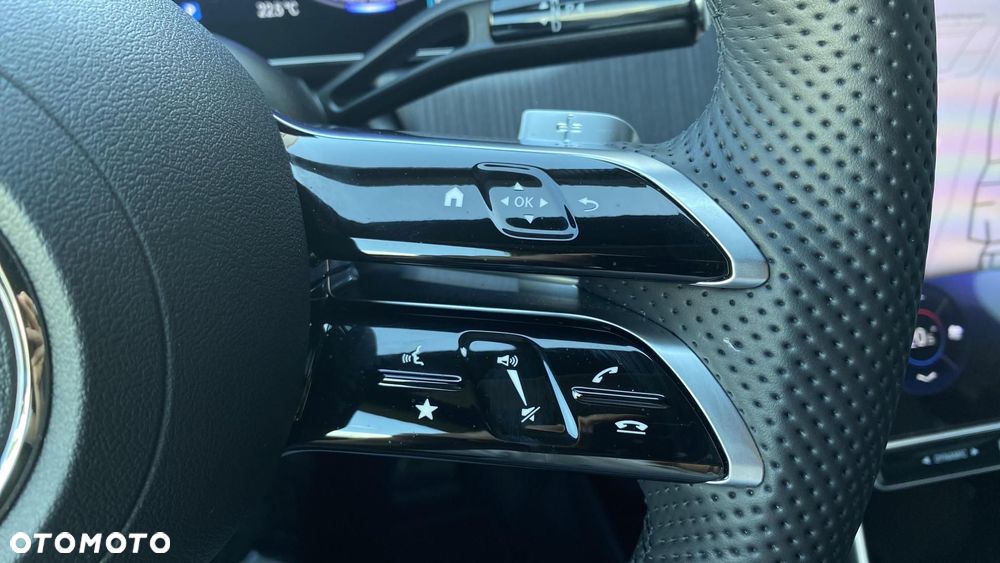 Mercedes-Benz EQE - 11