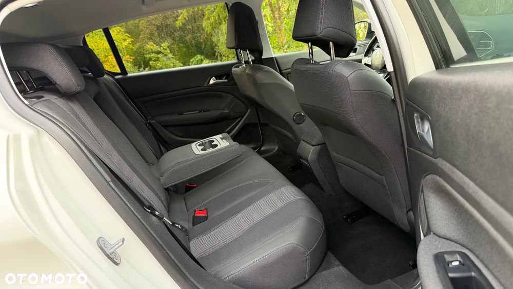Peugeot 308 1.2 PureTech GPF Allure Pack S&S - 19