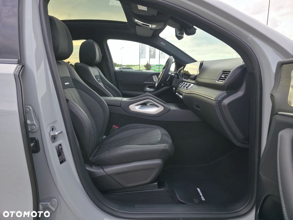 Mercedes-Benz GLE AMG 53 PHEV 4-Matic+ - 32