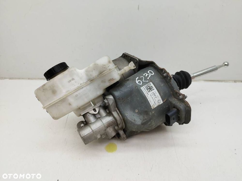 SERWO POMPA HAMULCOWA SKODA OCTAVIA IV 5WB614105AK