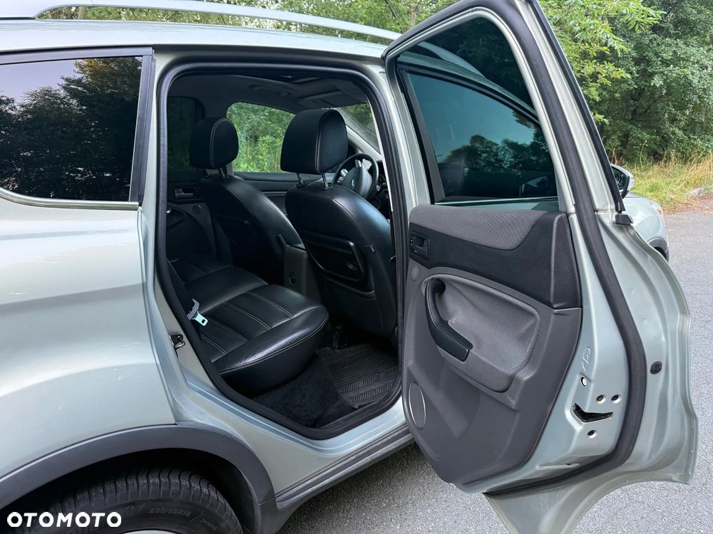 Ford Kuga 2.0 TDCi Titanium - 25