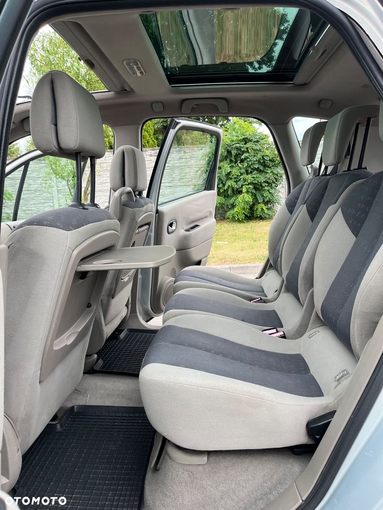 Renault Scenic 1.5d Ci Confort Privilege - 22