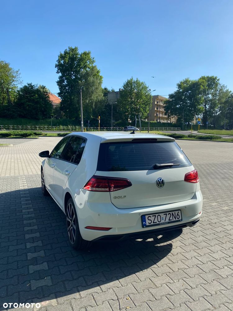 Volkswagen Golf 1.0 TSI BMT Trendline - 4