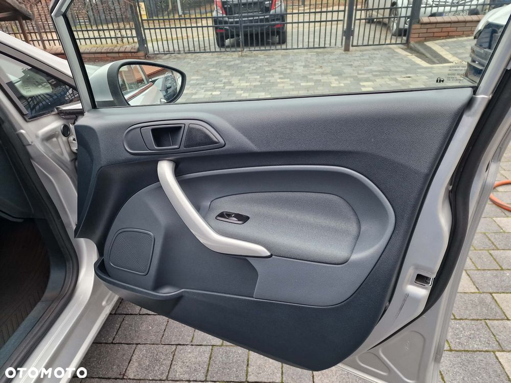 Ford Fiesta 1.25 Titanium - 16