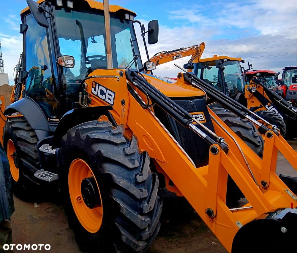 JCB 4CX Plus AEC - 3
