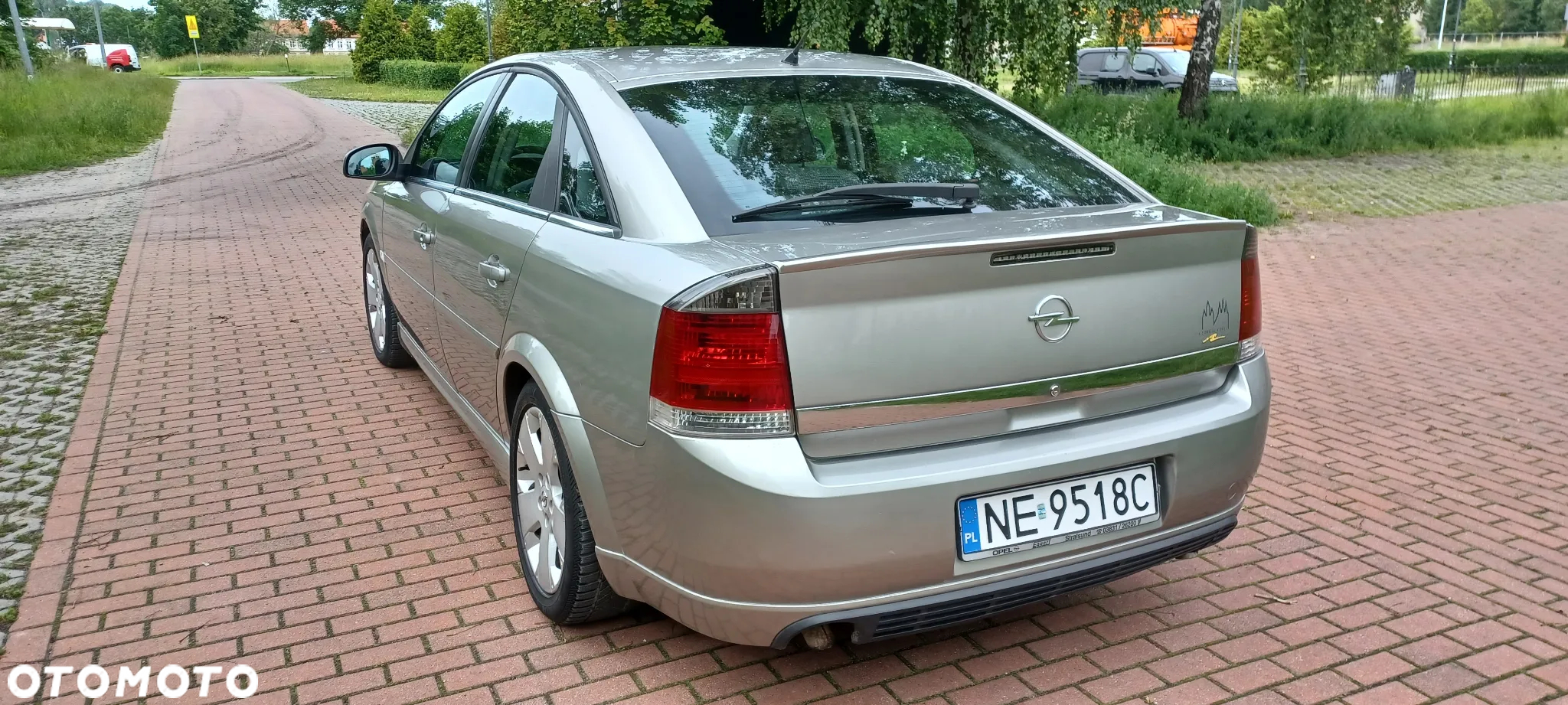 Opel Vectra GTS 1.8 - 10