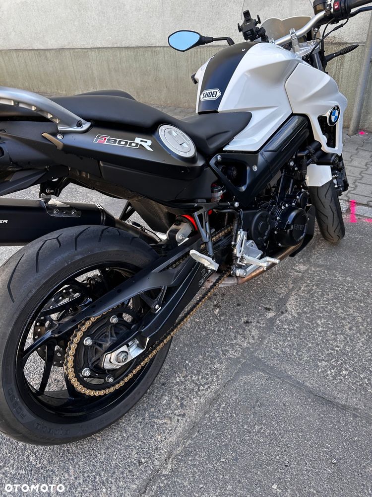 BMW F - 10