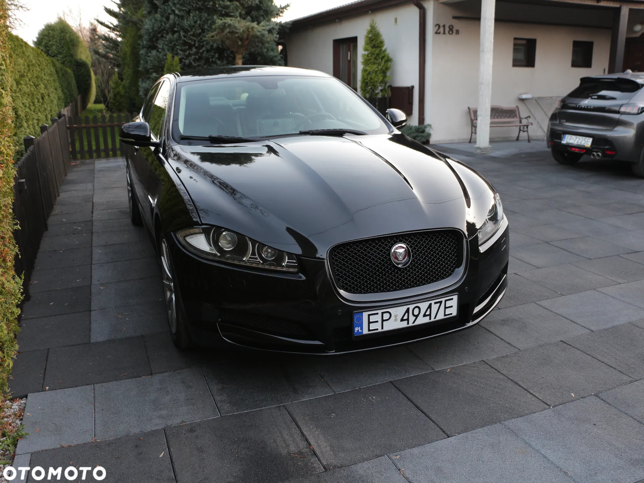 Jaguar XF 2.0 T Luxury - 6