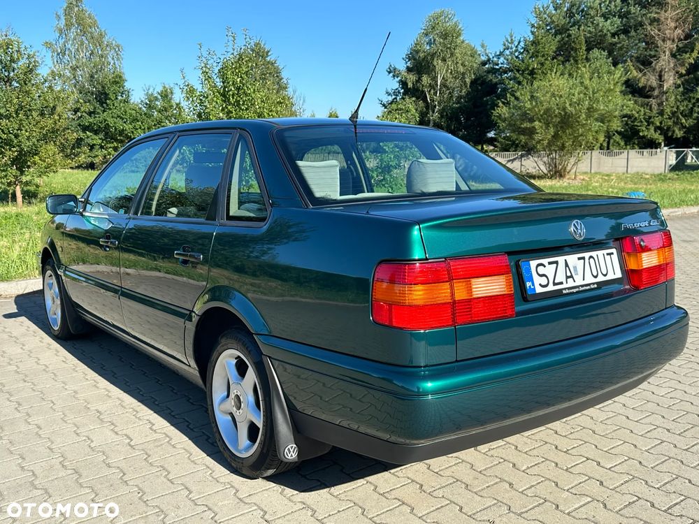 Volkswagen Passat - 7