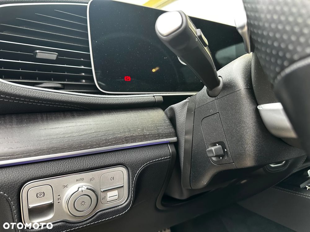 Mercedes-Benz GLE - 10