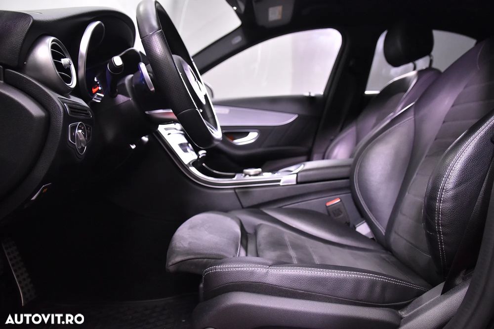 Mercedes-Benz C - 24