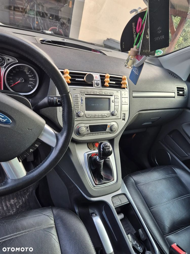 Ford Kuga 2.0 TDCi Trend - 11