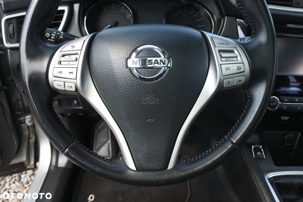Nissan Qashqai 1.2 DIG-T Tekna EU6 - 24