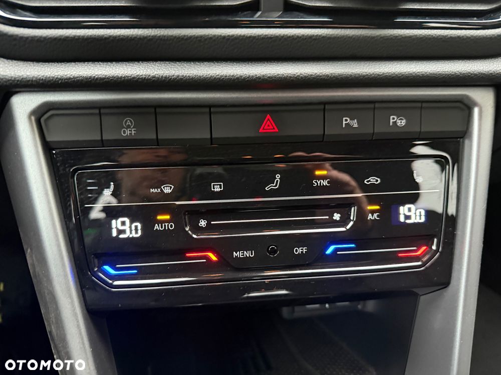 Volkswagen T-Roc 1.5 TSI Life Plus DSG - 29