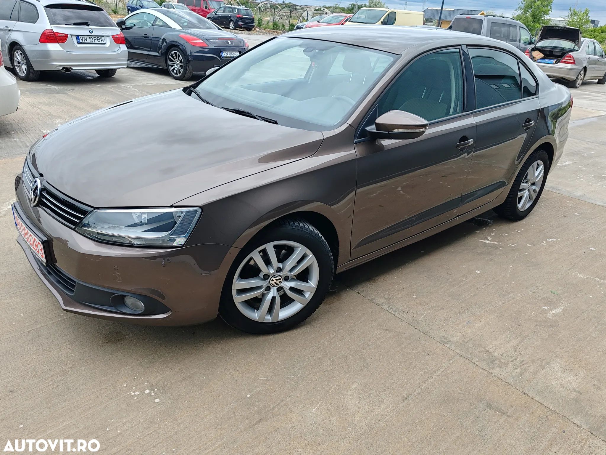 Volkswagen Jetta 1.6 TDI Blue Motion Technology Comfortline - 1