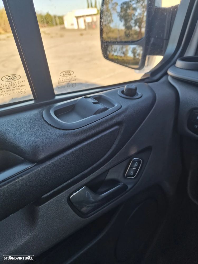 Ford e-Transit Custom - 27