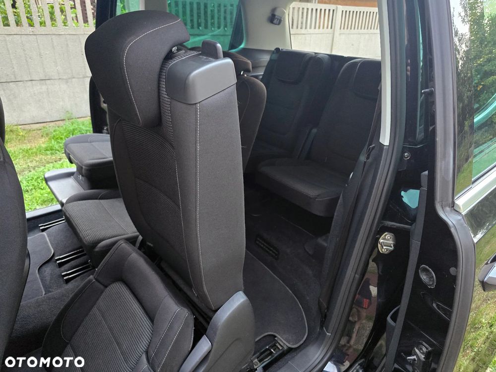 Volkswagen Sharan 2.0 TDI 4MOTION Comfortline - 12