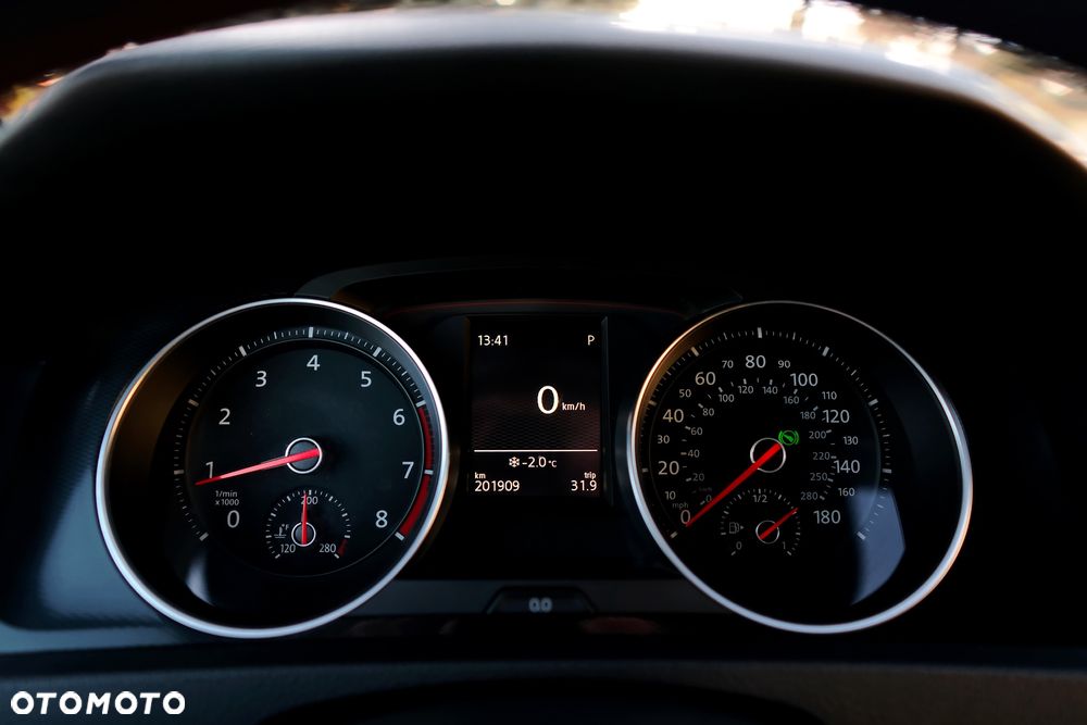 Volkswagen Golf GTI Performance BlueMotion Technology DSG - 23