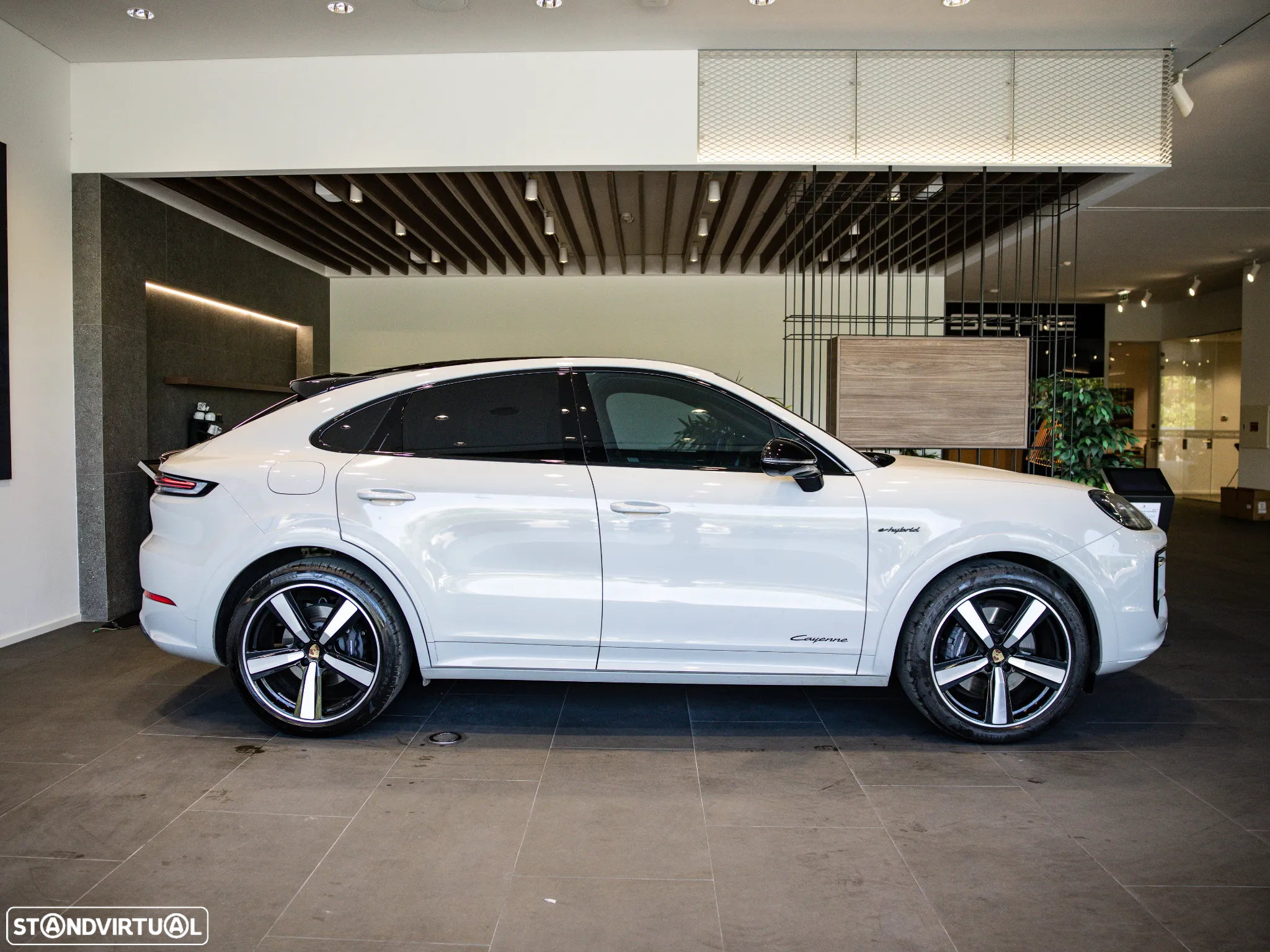 Porsche Cayenne Coupé E-Hybrid - 2