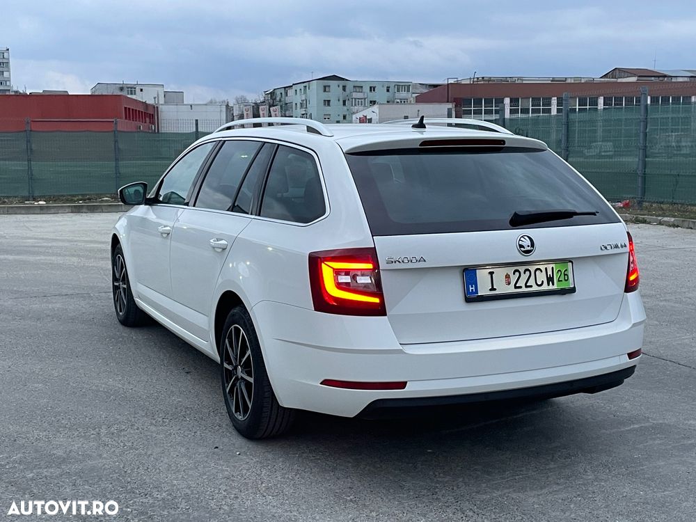 Skoda Octavia 2.0 TDI DSG Style - 3