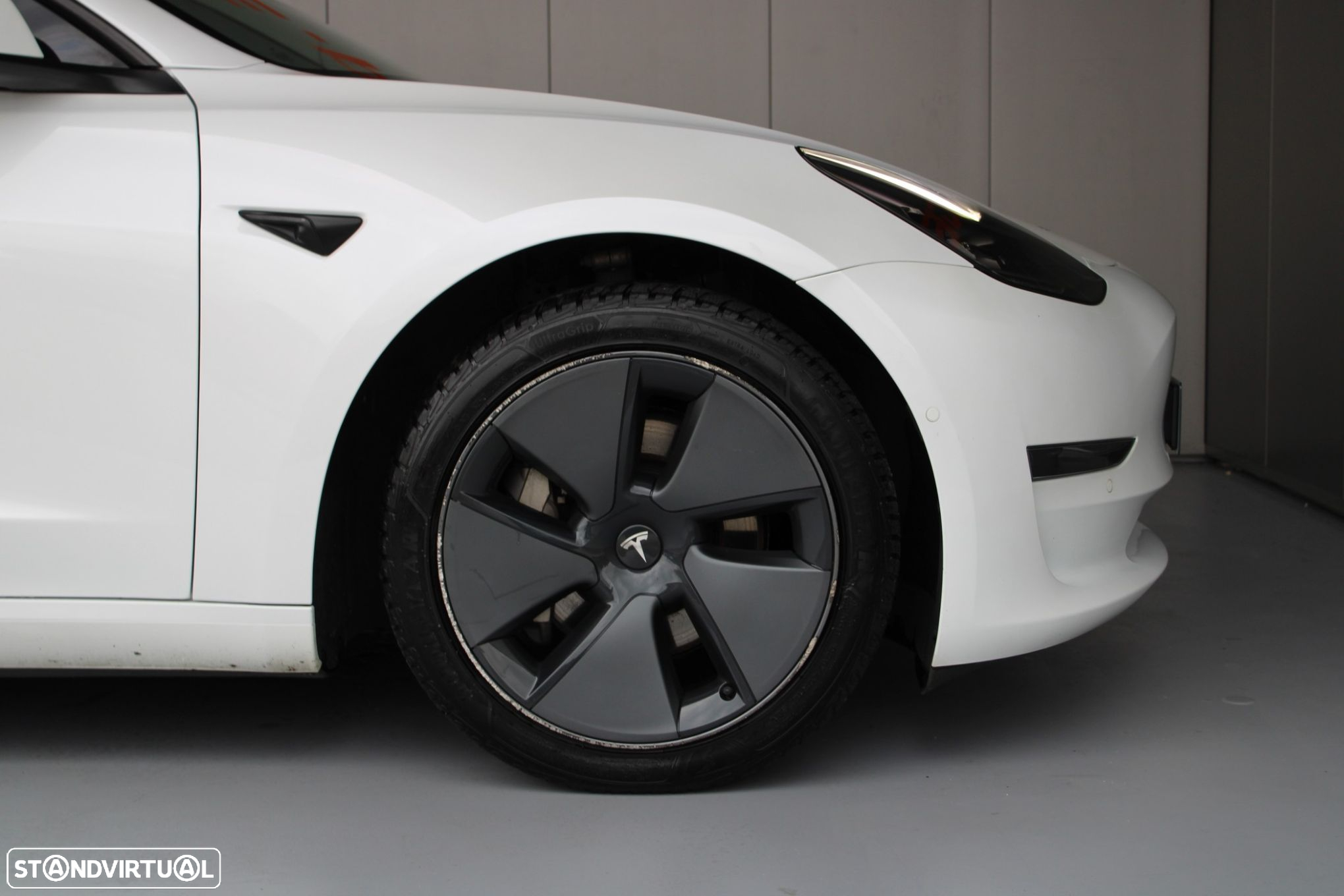 Tesla Model 3 Standard Range Plus RWD - 13