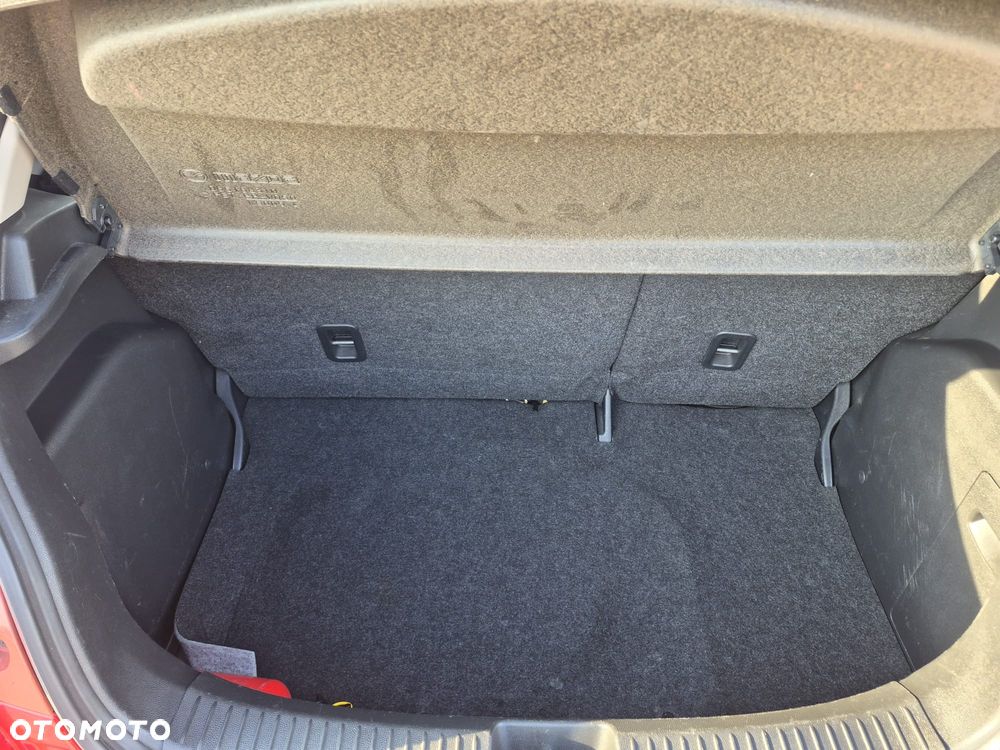 Mazda 2 - 7